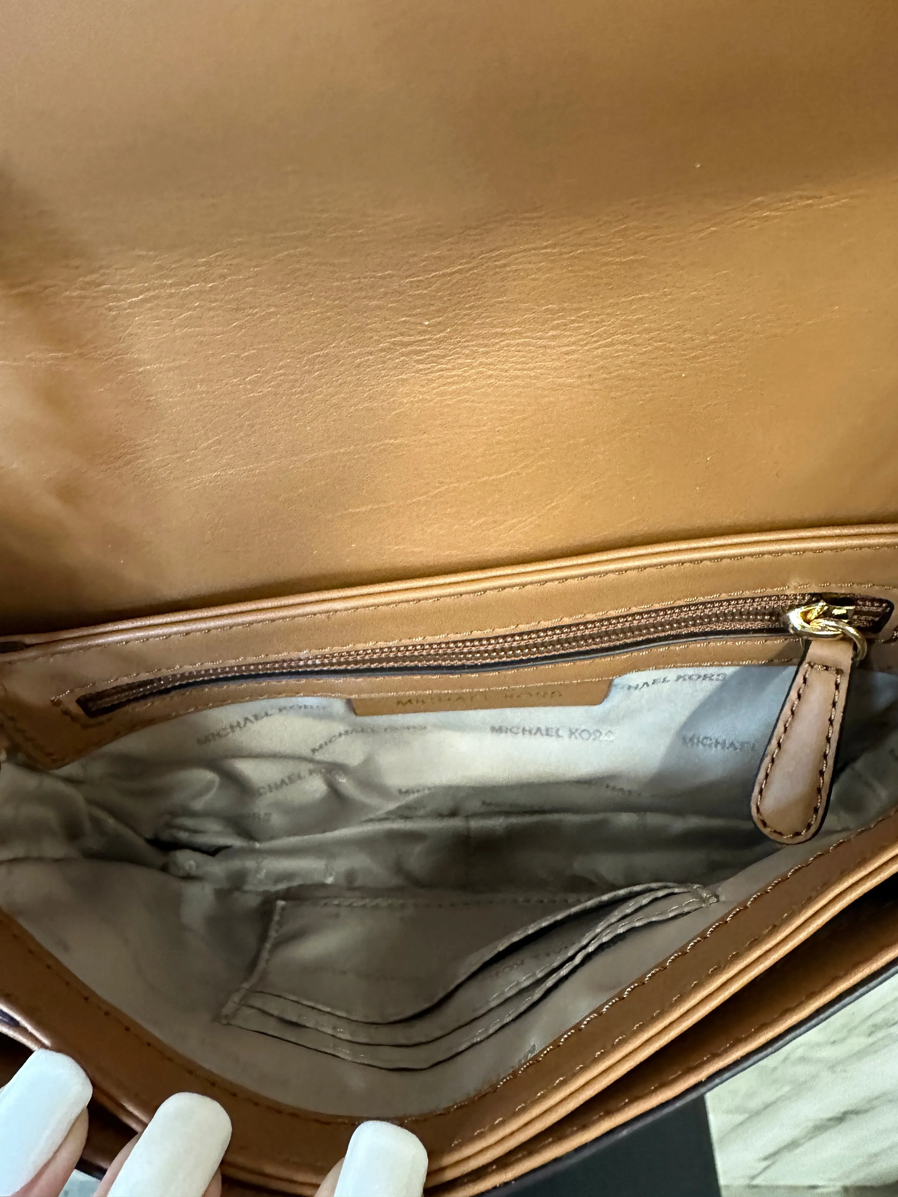 Handbag Designer By Michael Kors  Size: Small
