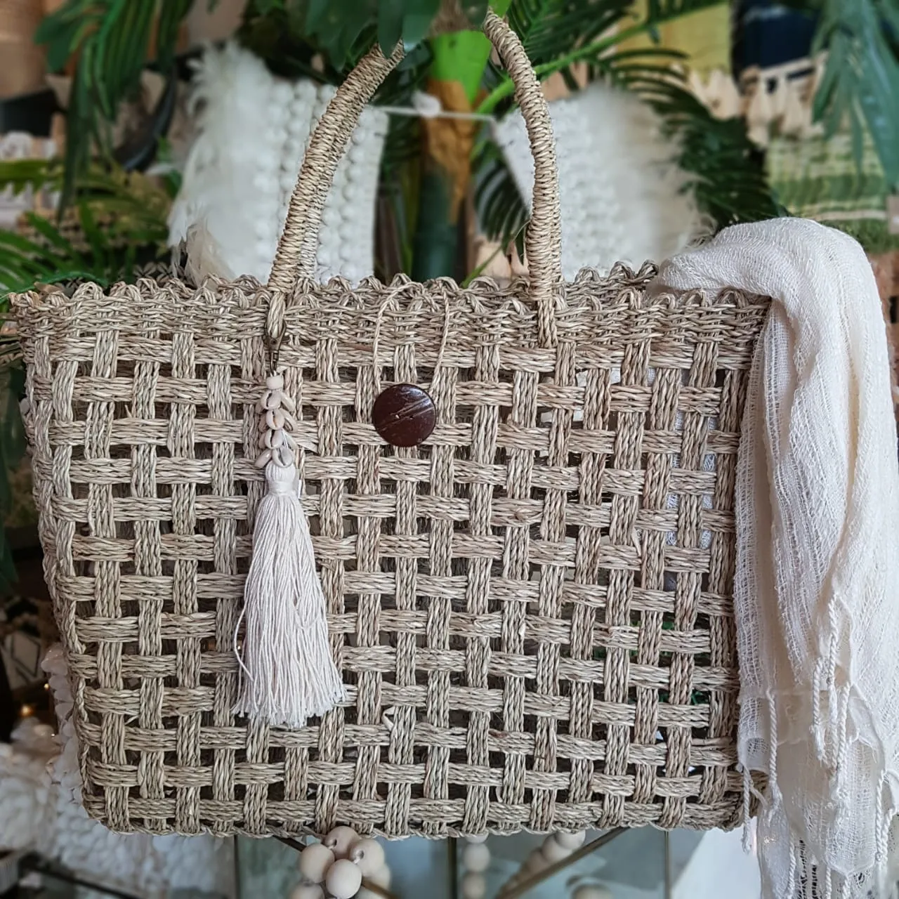 Natural Woven Water Hyacinth Bag With Coconut Shell Button