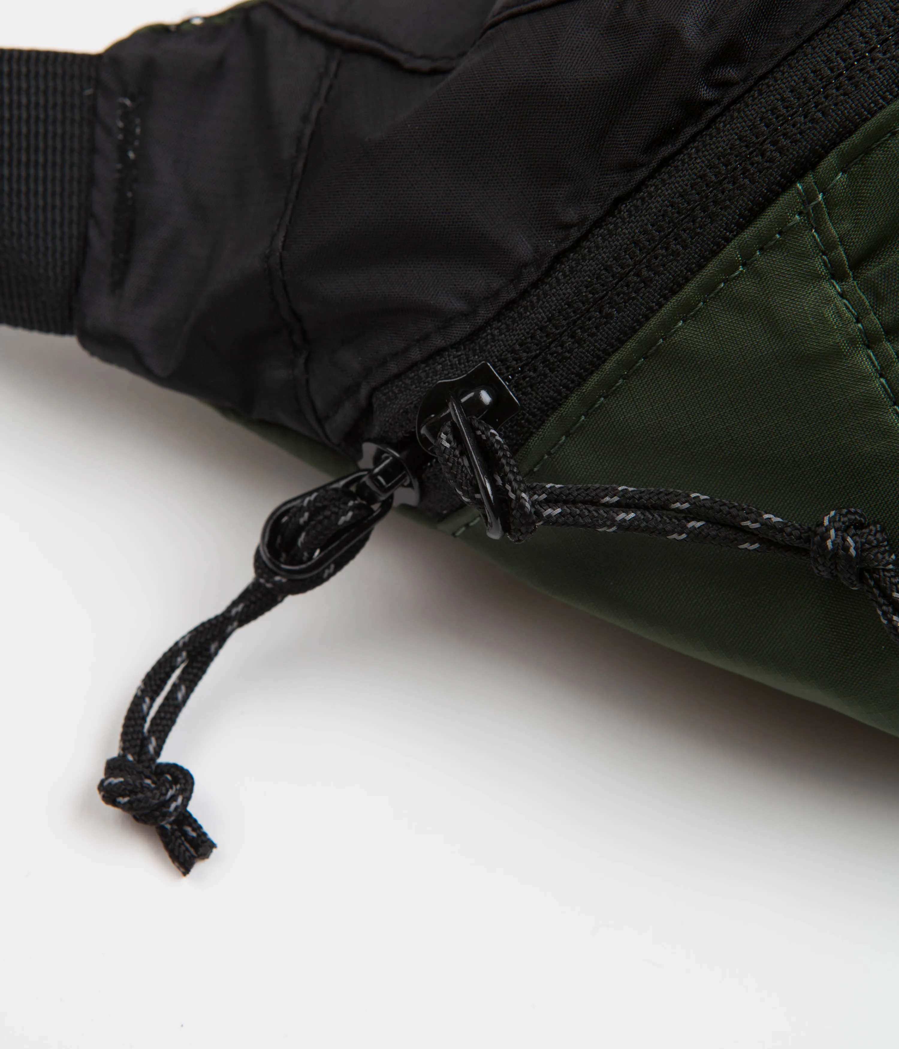 Polar Hip Bag - Olive / Black